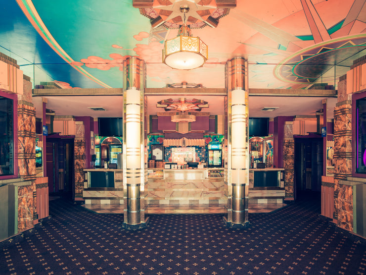 The Crest, Westwood, Lobby